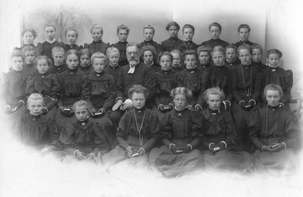 1907
